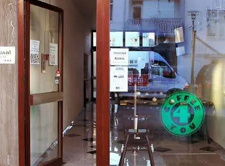 Hotel Downtown 3*